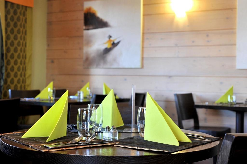 Kyriad Annecy Cran-Gévrier Restaurace fotografie